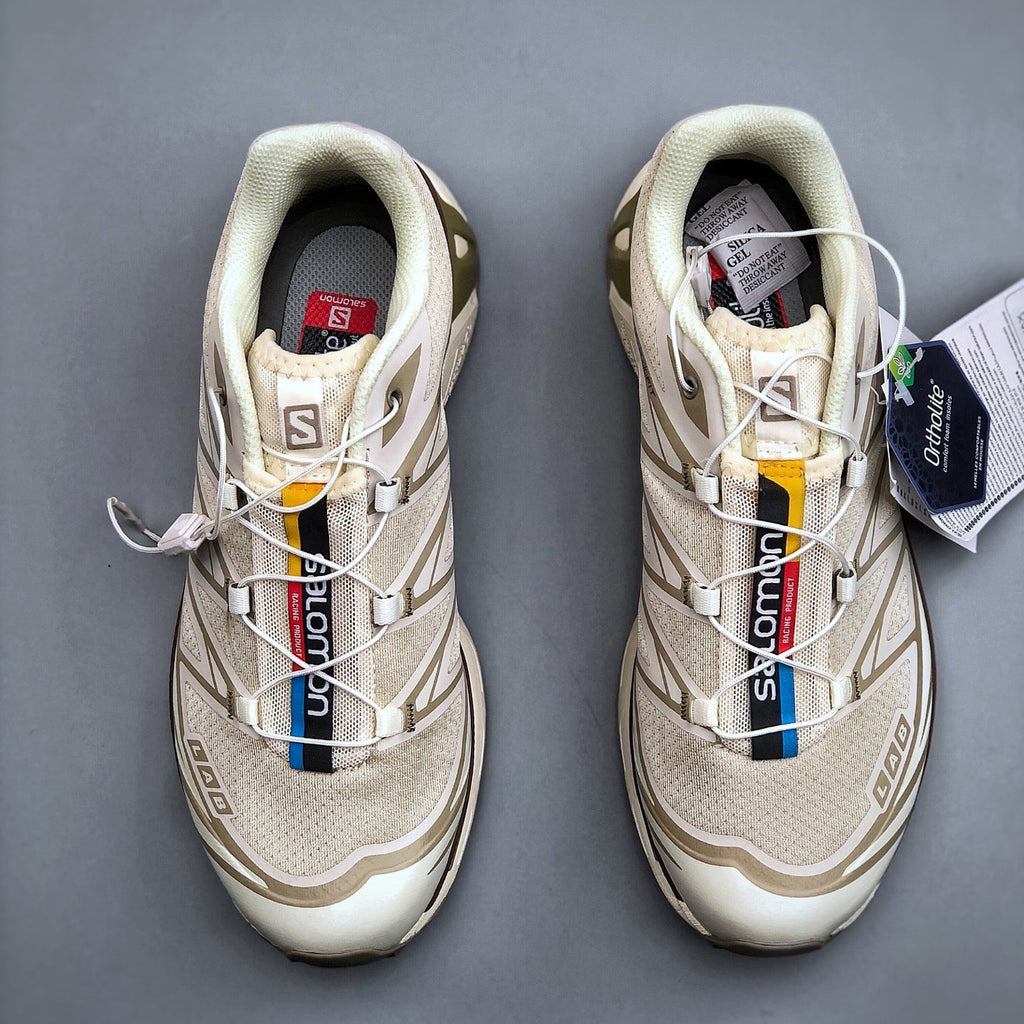 Outdoor trail running shoes 1026041702
