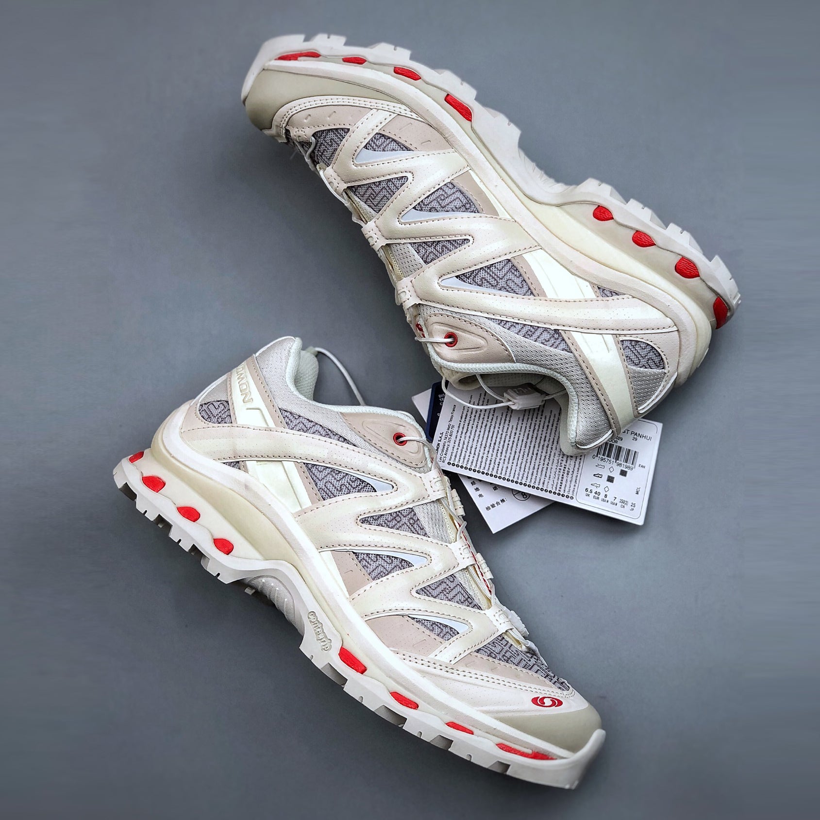 Outdoor trail running shoes 1026041701