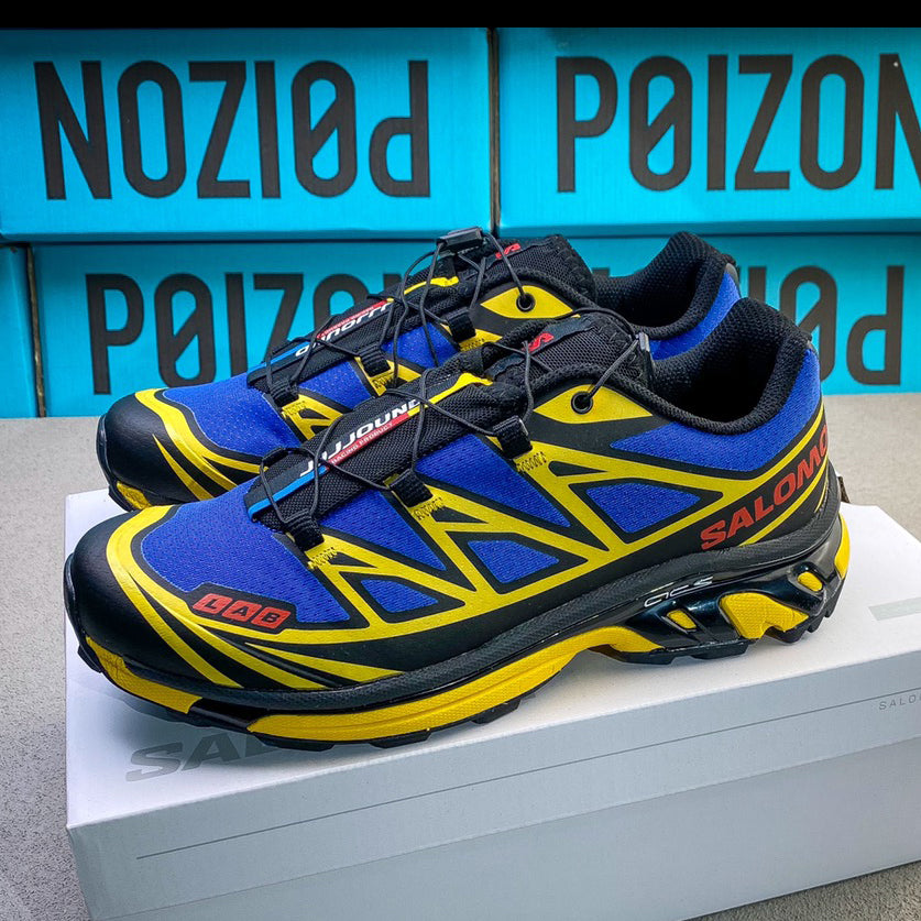 Outdoor trail running shoes 1026041705