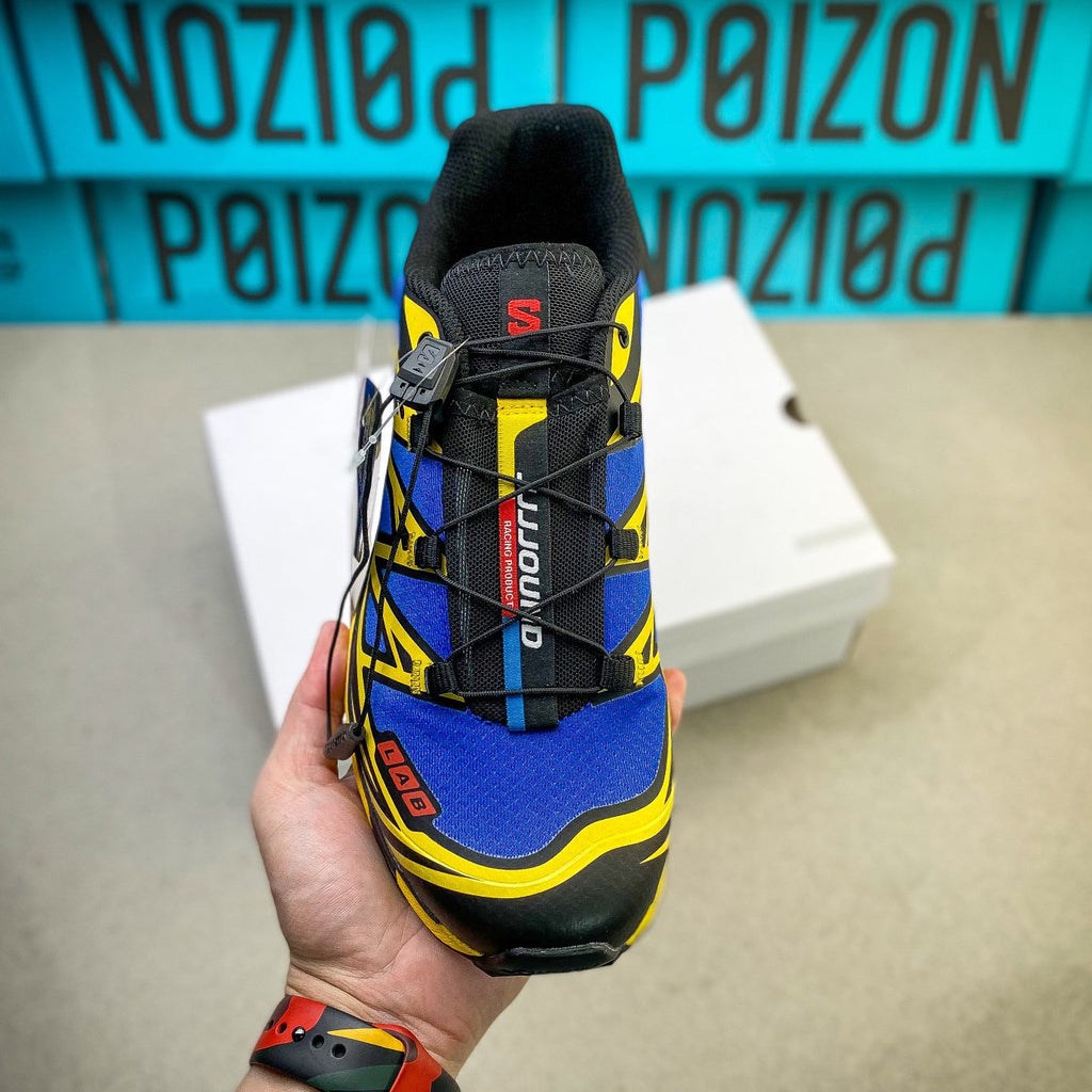 Outdoor trail running shoes 1026041705