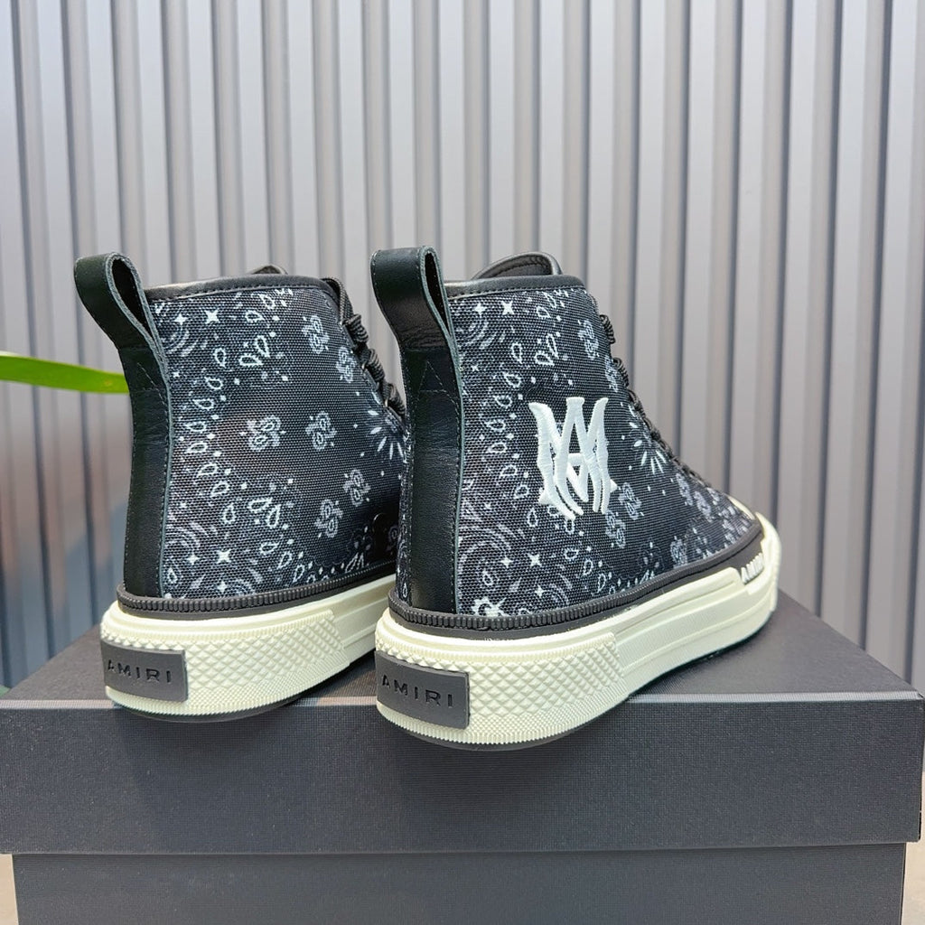 Trendy Couple Bone-Print Sneakers 1026060518