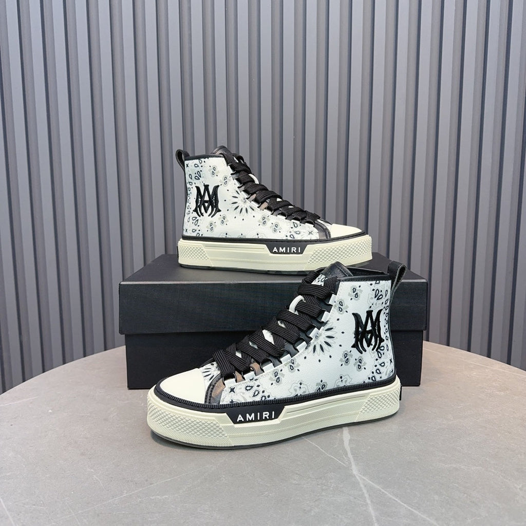 Trendy Couple Bone-Print Sneakers 1026060517